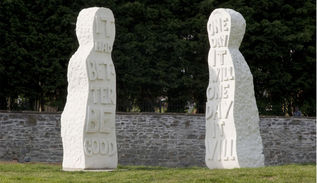 A cycle ride made up of a number of bikes formed into a circle, like a merry go round. 